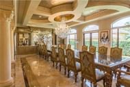 Antonia Brown House - Dining area with extra long table